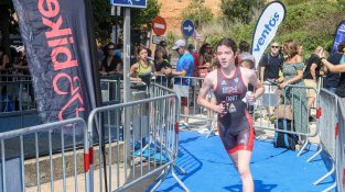 La 9a triatló infantil de l'3scola Katoa consolida l'èxit de l'organització i els participants