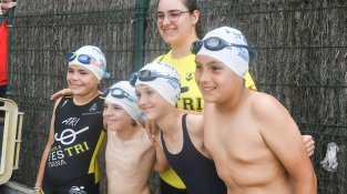 La 9a triatló infantil de l'3scola Katoa consolida l'èxit de l'organització i els participants