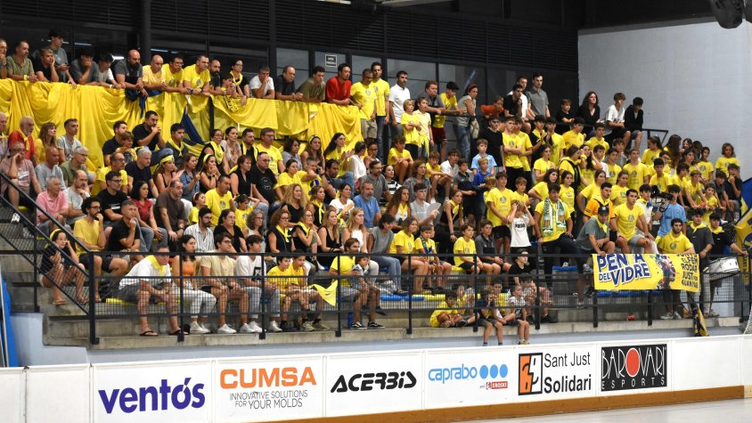 L'afició, amb la penya del Vidre al capdavant, ha fer que l'equip mai camini sol