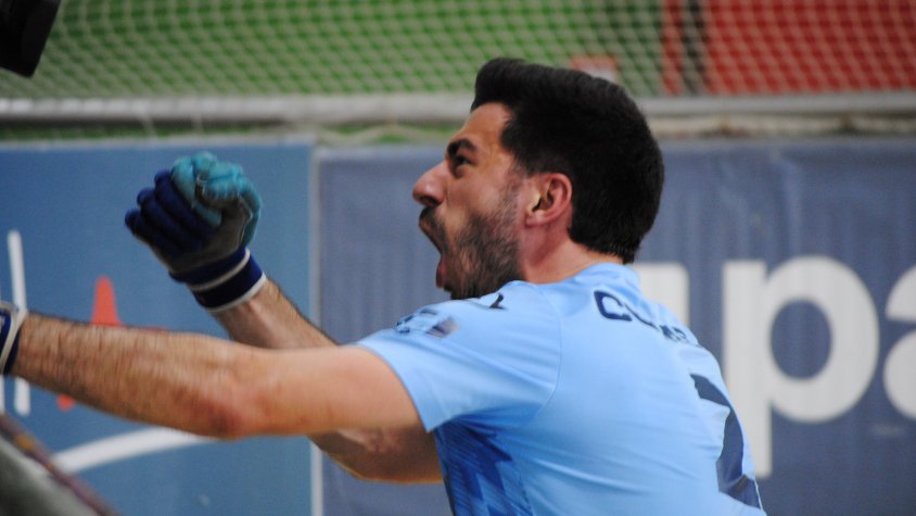 Xavi Crespo, celebrant el gol contra l'Alcoi que donava el passi a semifinals, en l'edició de la Copa del Rei