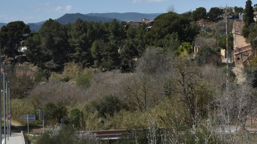 L'entorn al voltant de la riera i de la masia de Can Padrosa pot patir una transformació irreversible, si els plans municipals tiren endavant